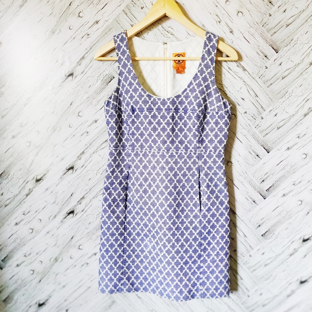 Timeless vintage Tory Burch dress - has pockets!